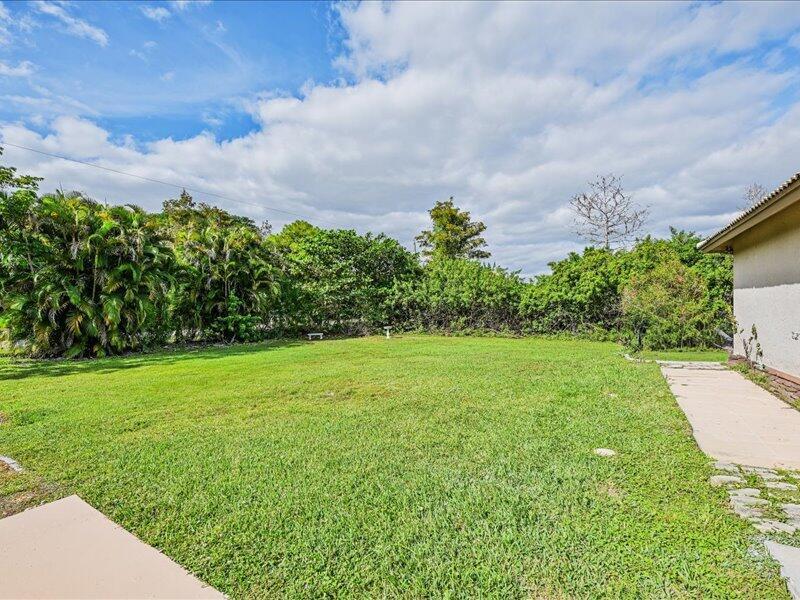 Palm Beach Country Estates - Residential