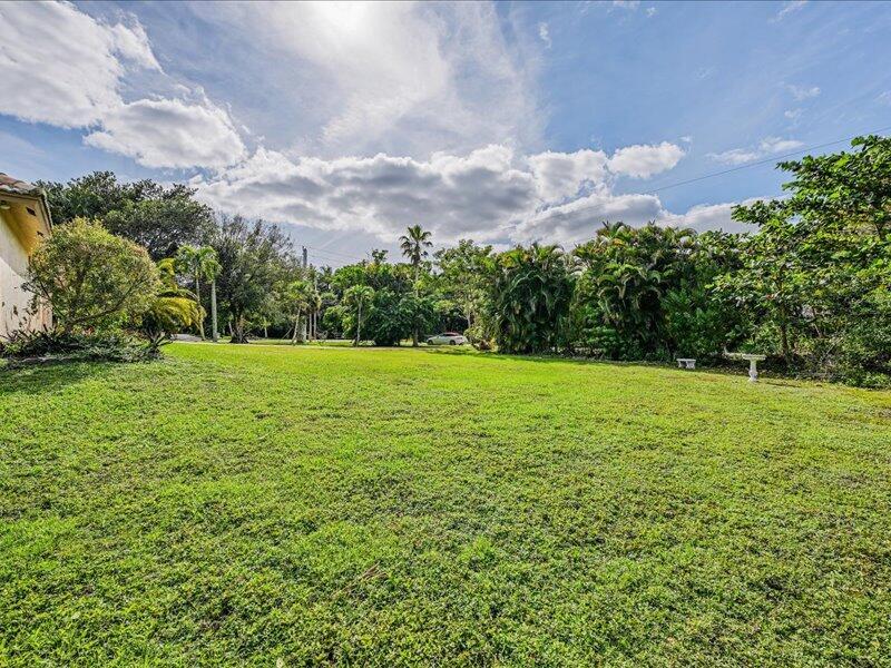 Palm Beach Country Estates - Residential