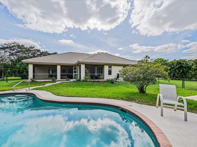 Palm Beach Country Estates - Residential