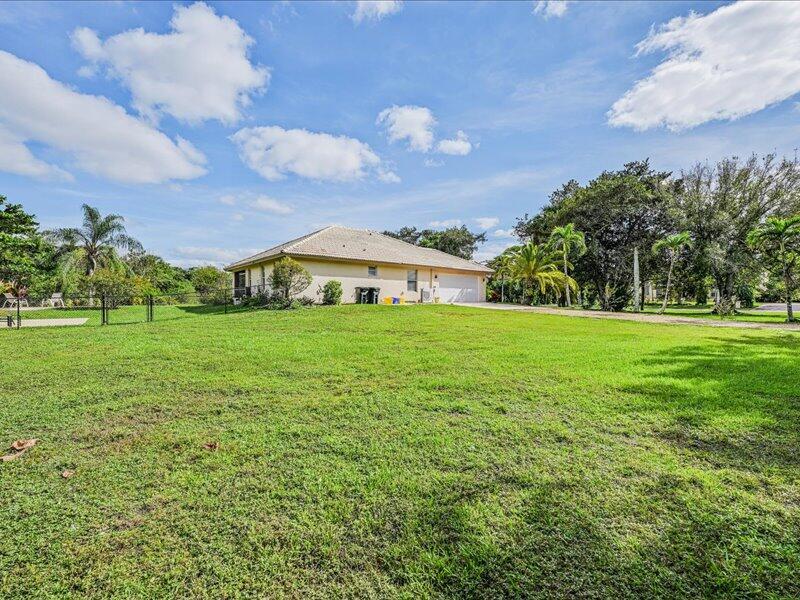 Palm Beach Country Estates - Residential