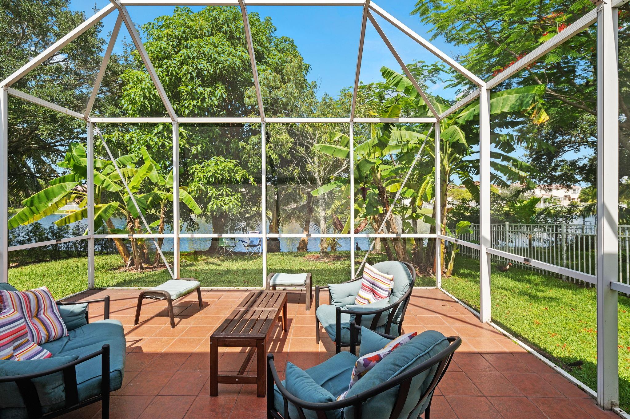 Towngate 156-11 B - Residential