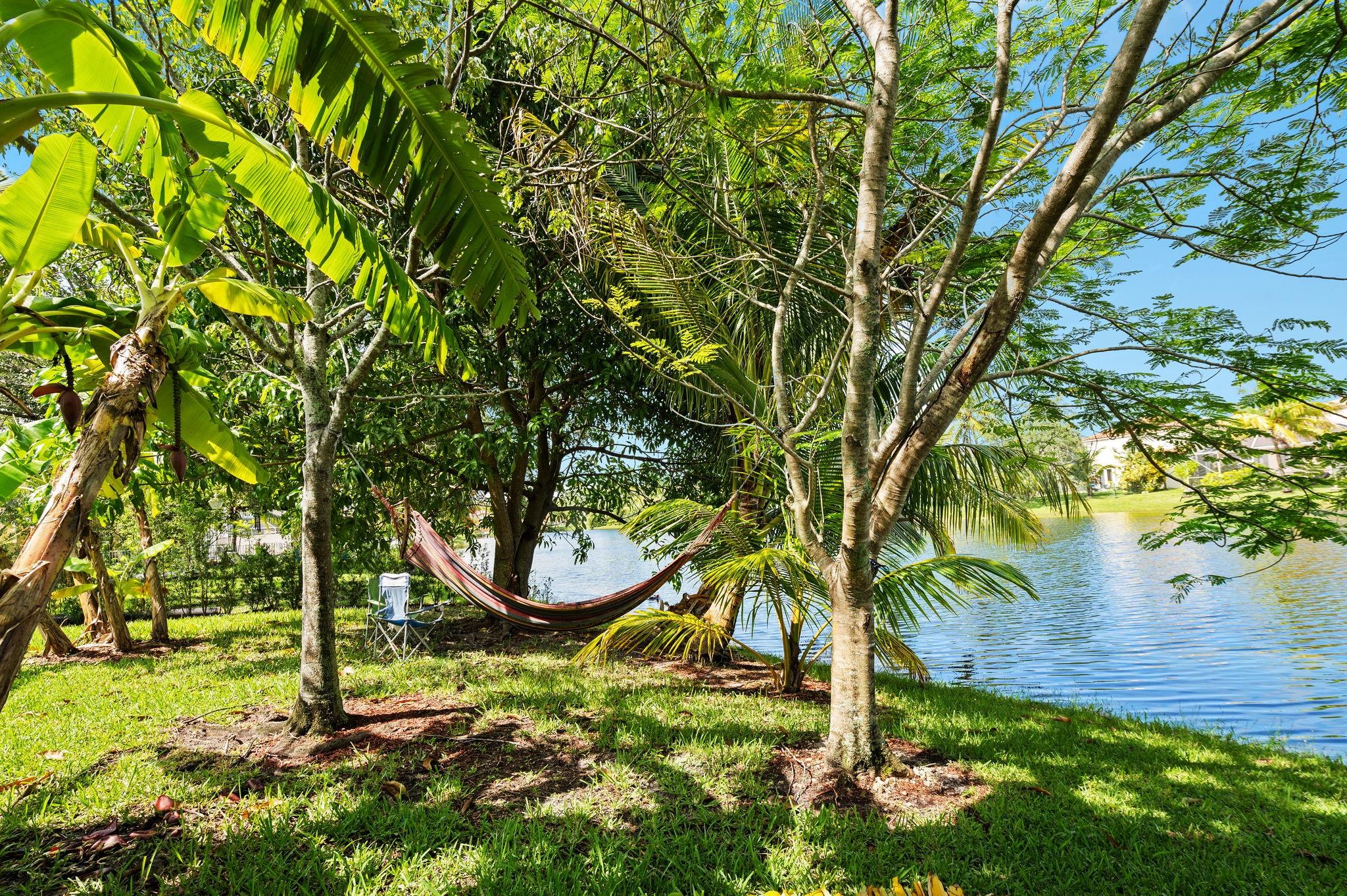 Towngate 156-11 B - Residential