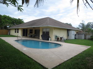 GREENVIEW SHORES 2 OF WEL - Residential