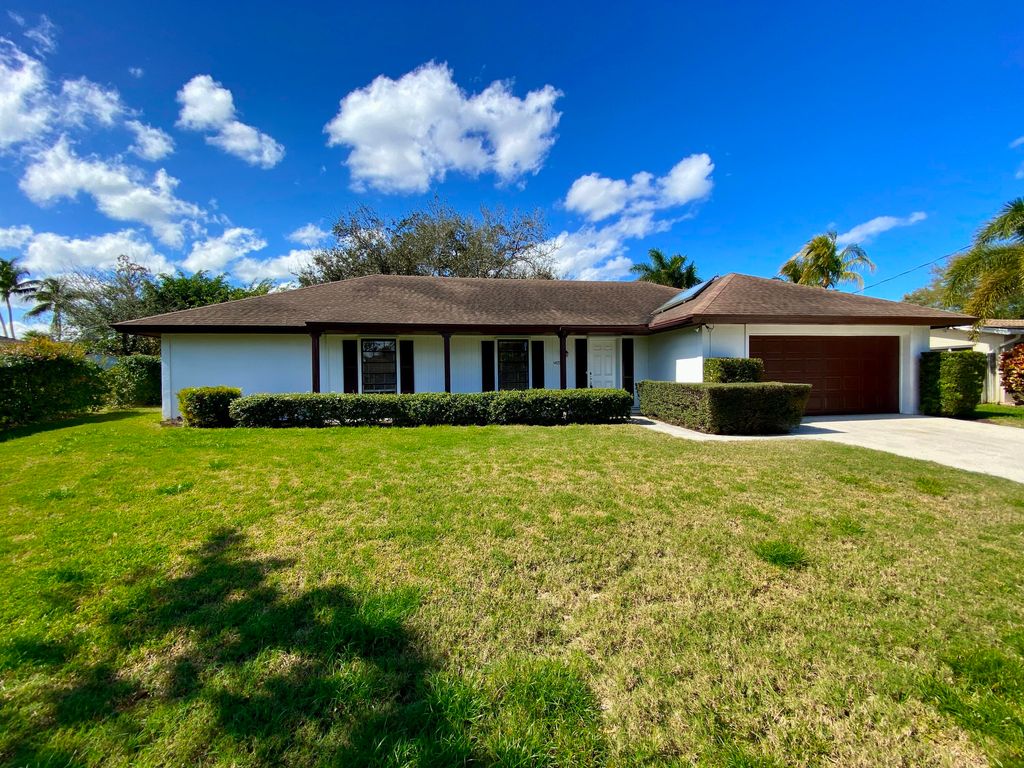 Photo of 14223 Leeward Way, Palm Beach Gardens, FL 33410 (MLS # R10776184)