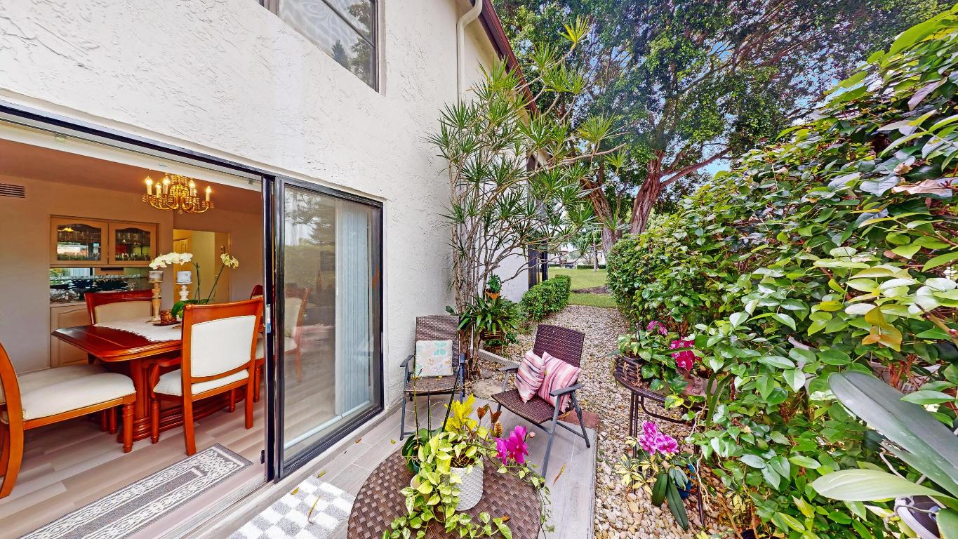 CYPRESSES OF BOCA LAGO CONDO - Residential