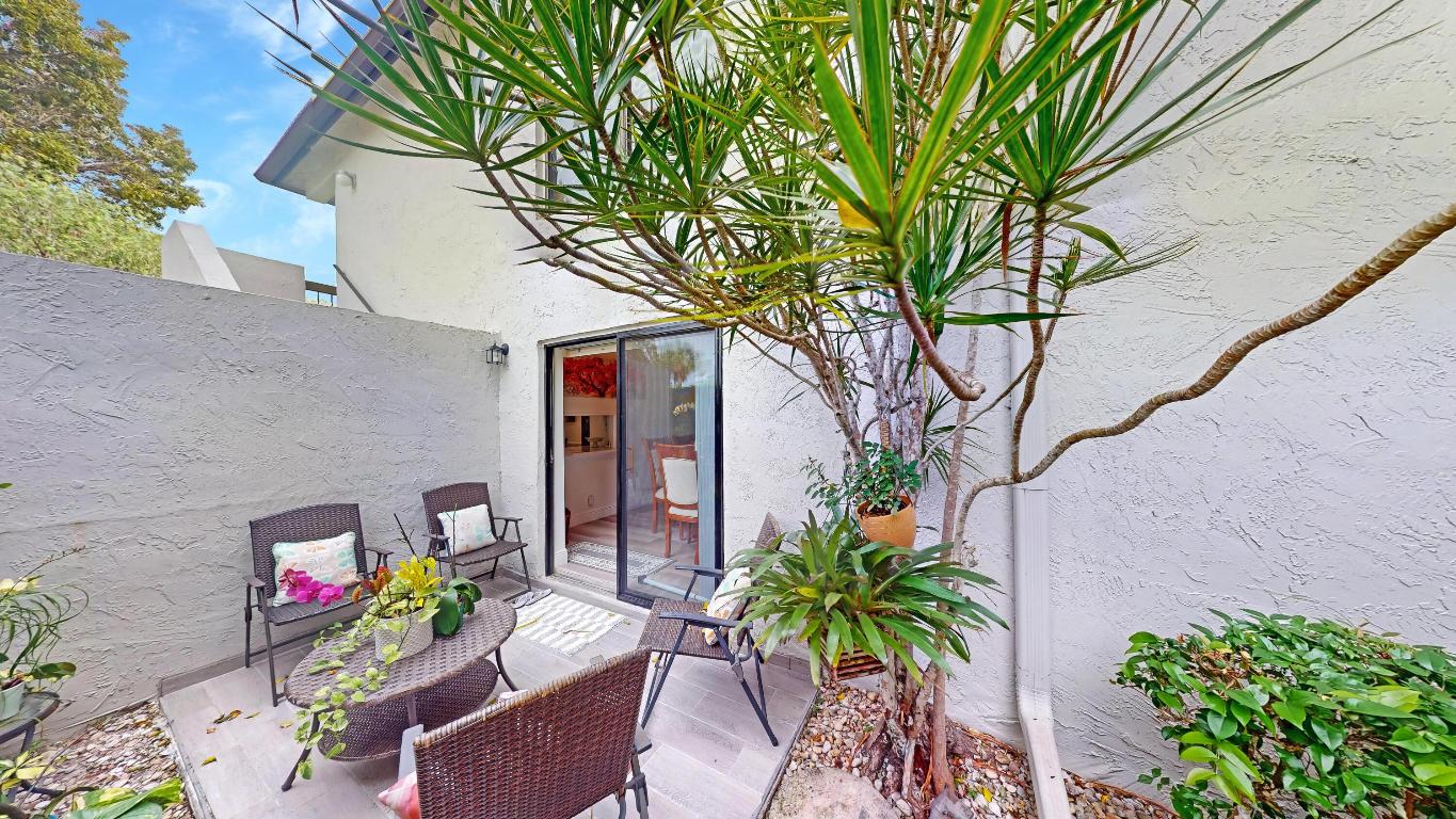 CYPRESSES OF BOCA LAGO CONDO - Residential