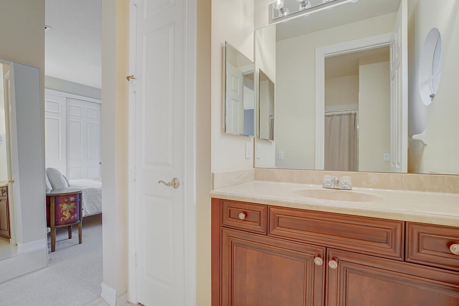 WELLINGTON VIEW - Residential