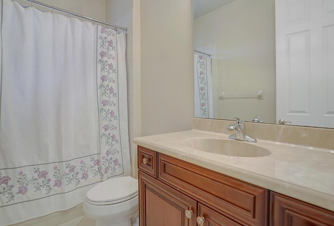 WELLINGTON VIEW - Residential