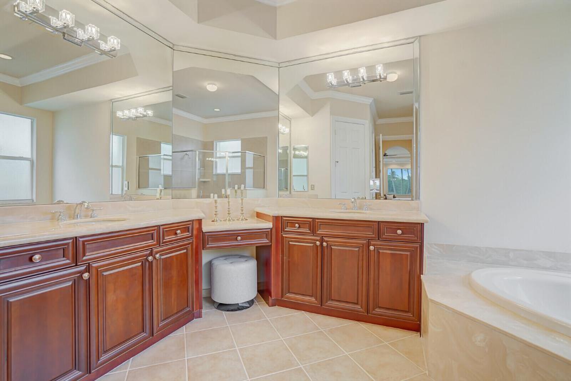 WELLINGTON VIEW - Residential