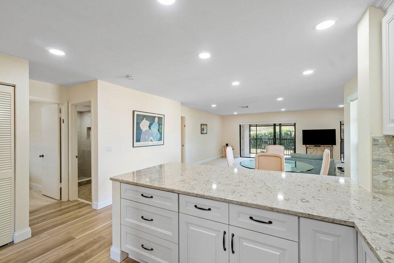 36 Stratford Lane H, Boynton Beach, FL, 33436/$154,900 4 36 Stratford Lane H