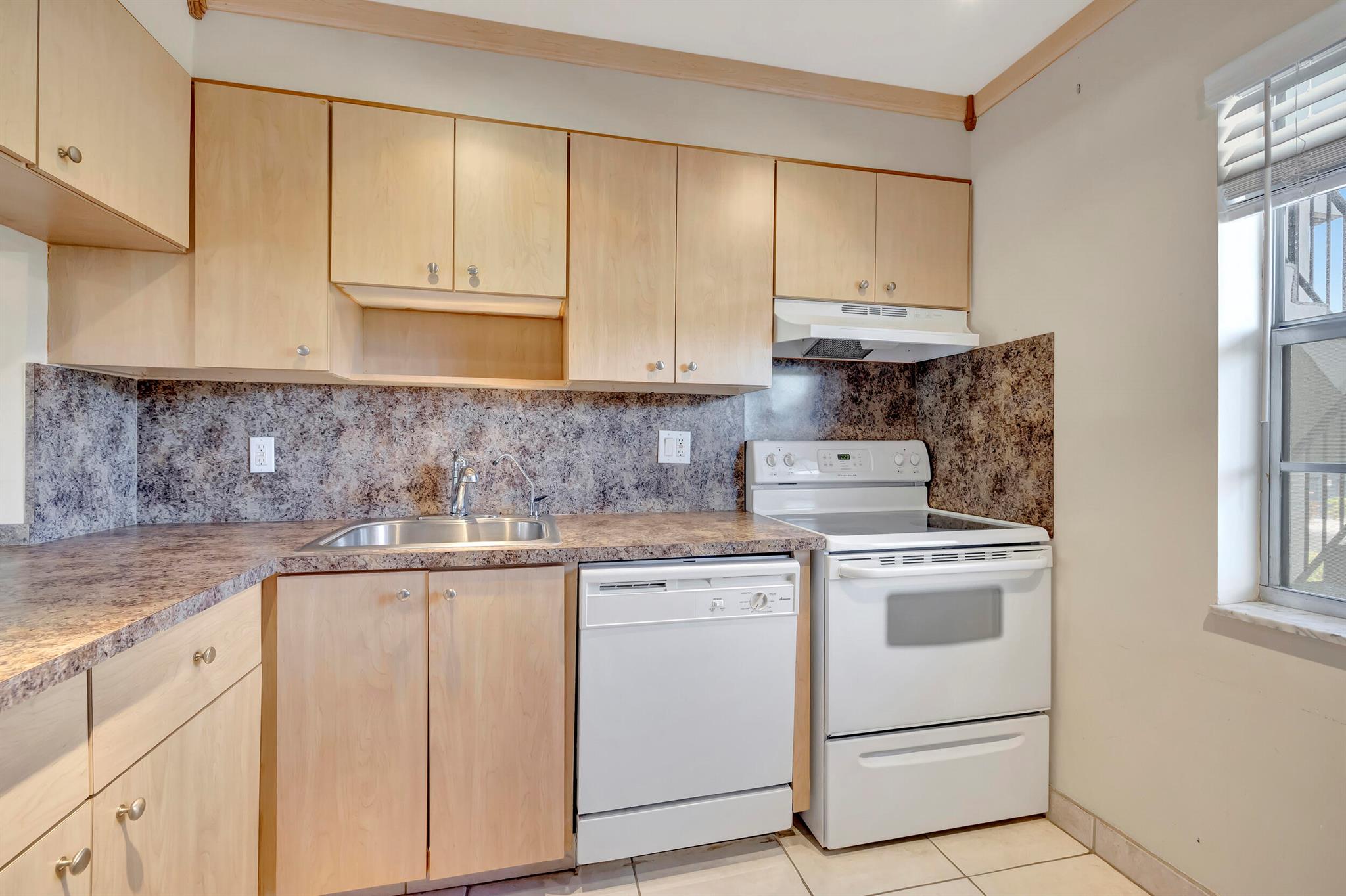 7847 Golf Cir Drive 202