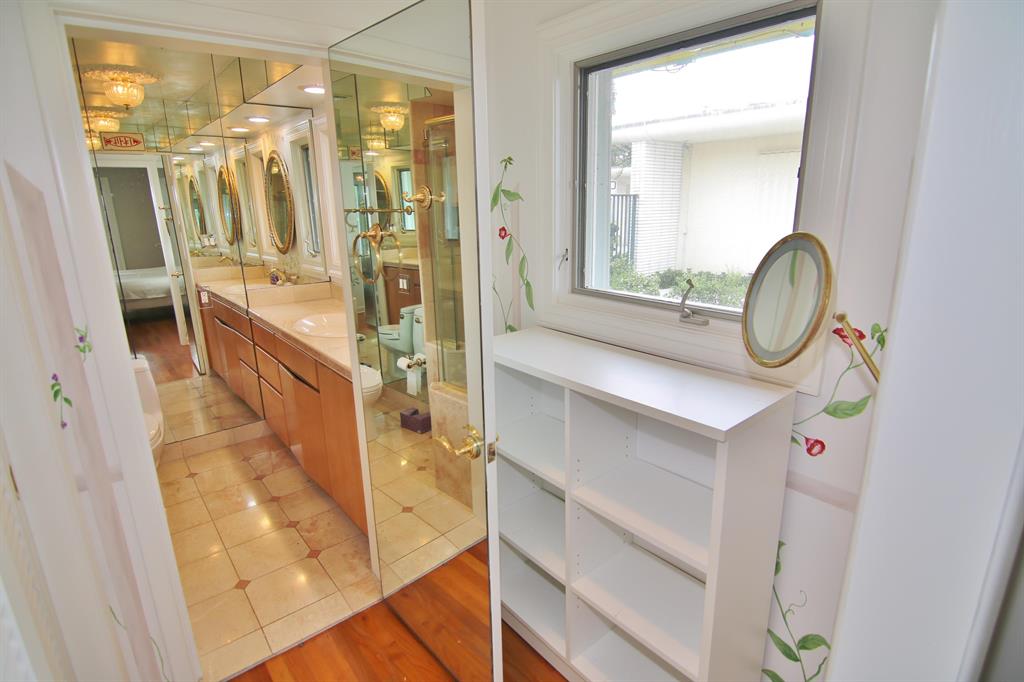 LAKE WORTH TOWN OF - Residential Lease