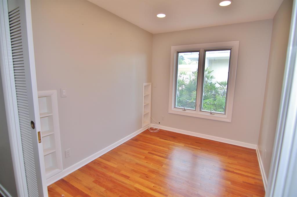 LAKE WORTH TOWN OF - Residential Lease