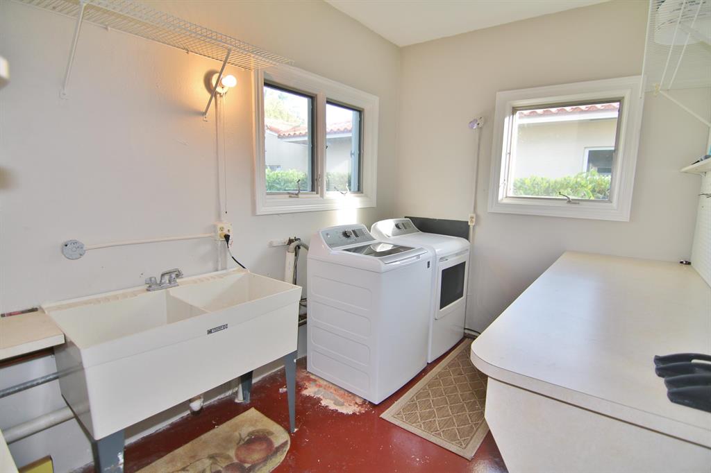 LAKE WORTH TOWN OF - Residential Lease