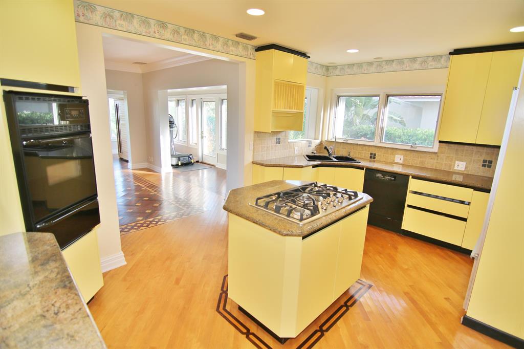 LAKE WORTH TOWN OF - Residential Lease