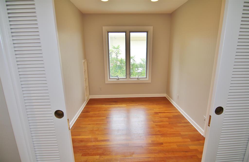 LAKE WORTH TOWN OF - Residential Lease