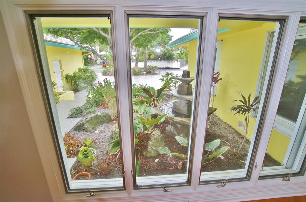 LAKE WORTH TOWN OF - Residential Lease