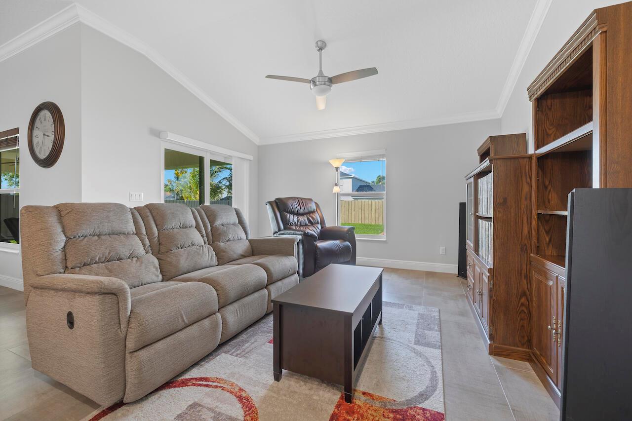 PORT ST LUCIE SECTION 44 - Residential