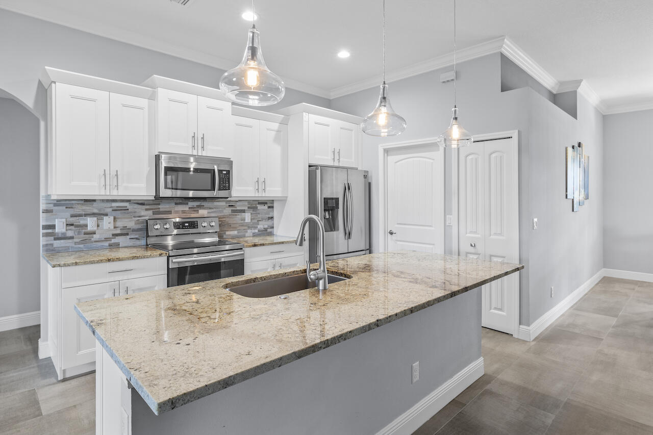 PORT ST LUCIE SECTION 44 - Residential