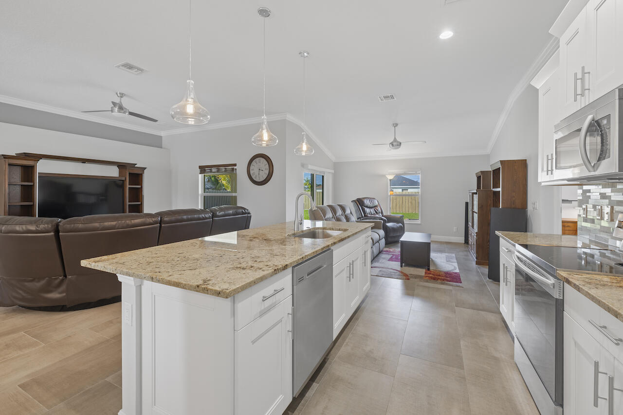 PORT ST LUCIE SECTION 44 - Residential