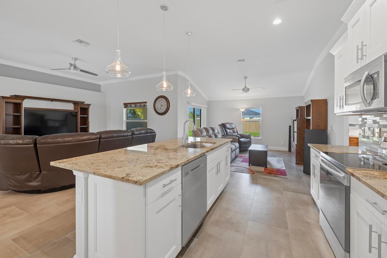 PORT ST LUCIE SECTION 44 - Residential