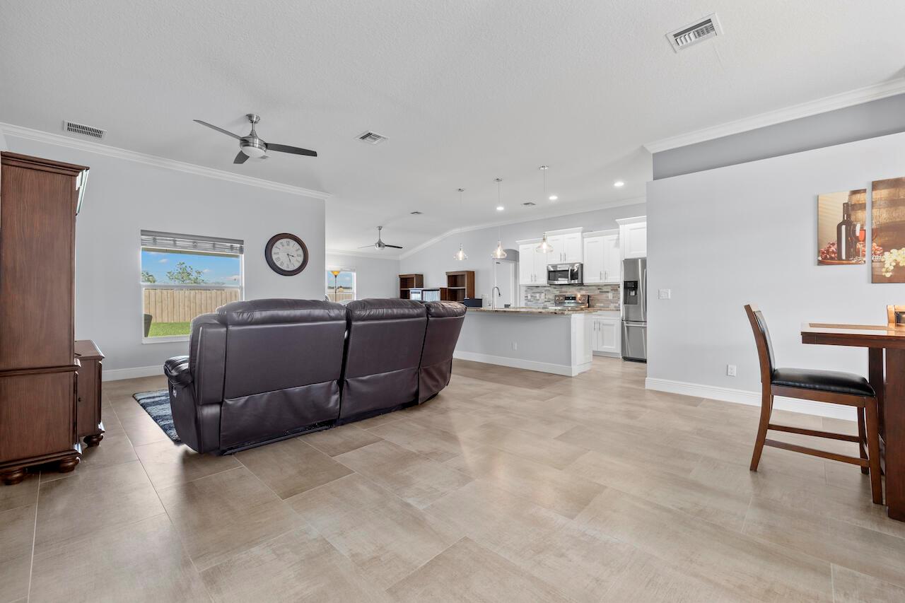 PORT ST LUCIE SECTION 44 - Residential