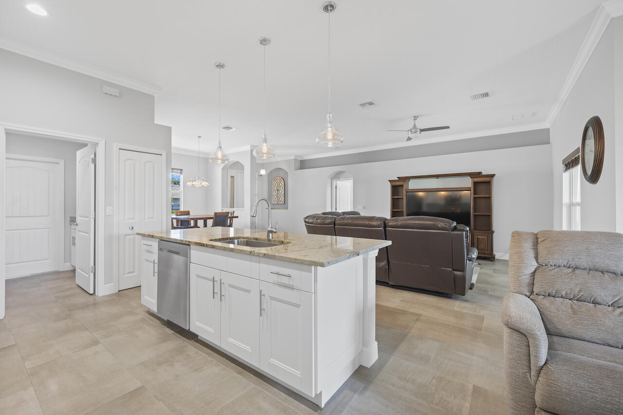 PORT ST LUCIE SECTION 44 - Residential