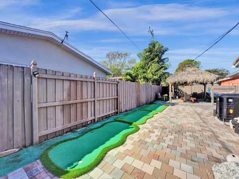 A home in Deerfield Beach