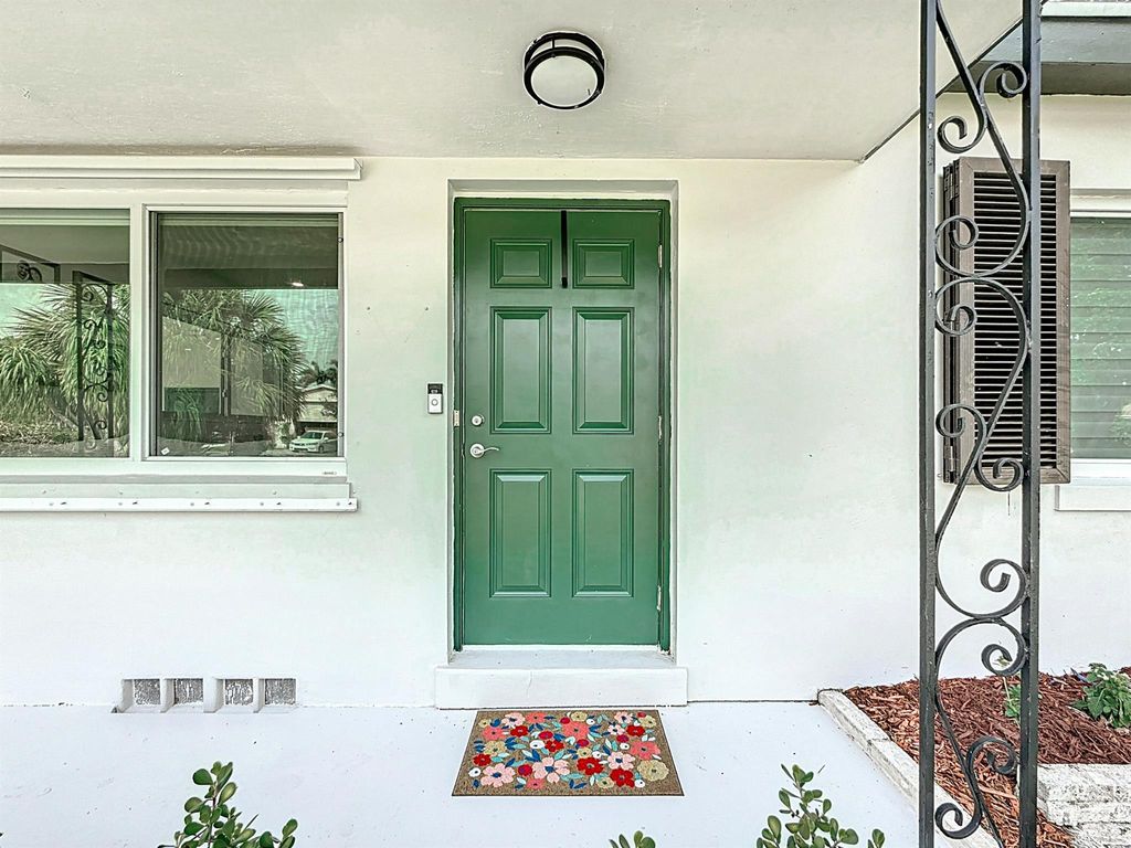 Photo of 1622 N D Street, Lake Worth Beach, FL 33460 (MLS # R11097772)