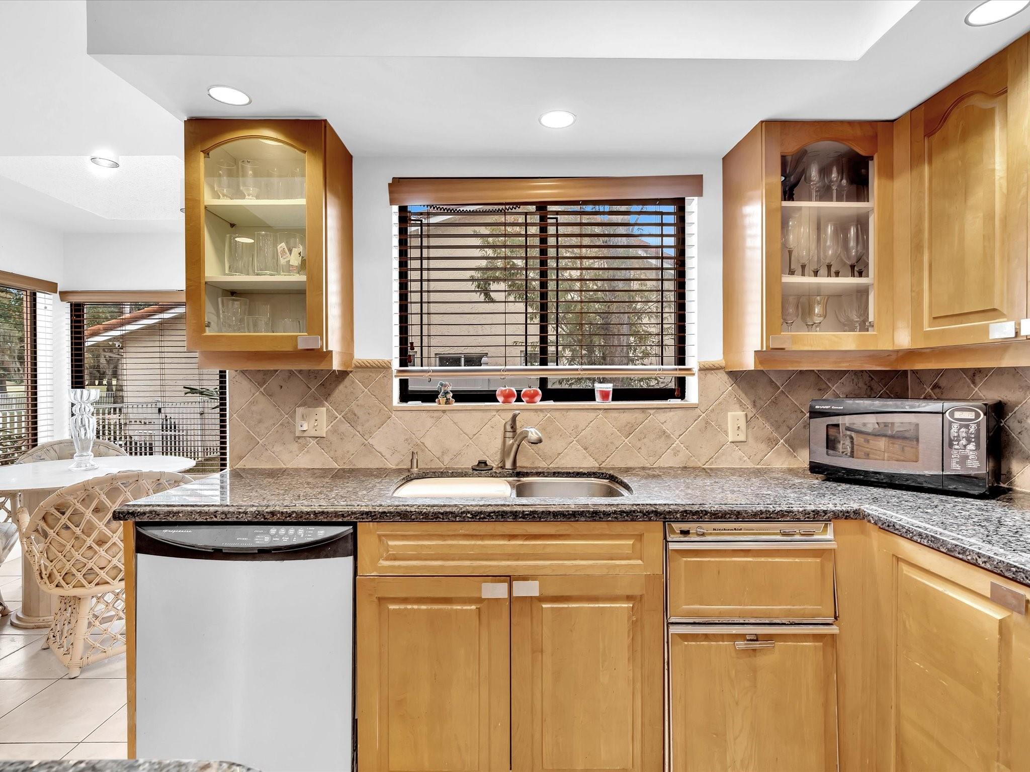 Woodmont Tr 63 92-46 B - Residential