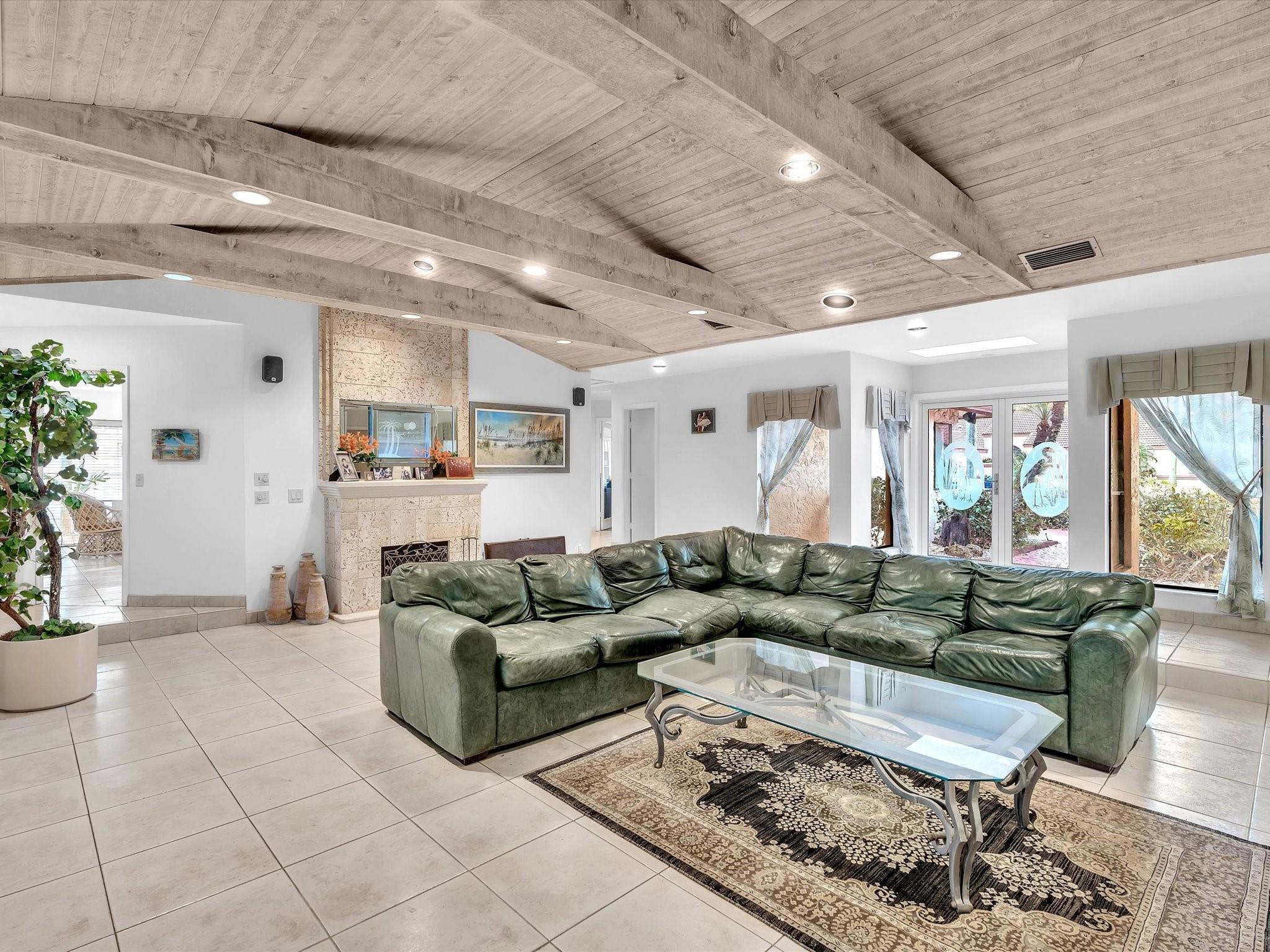Woodmont Tr 63 92-46 B - Residential