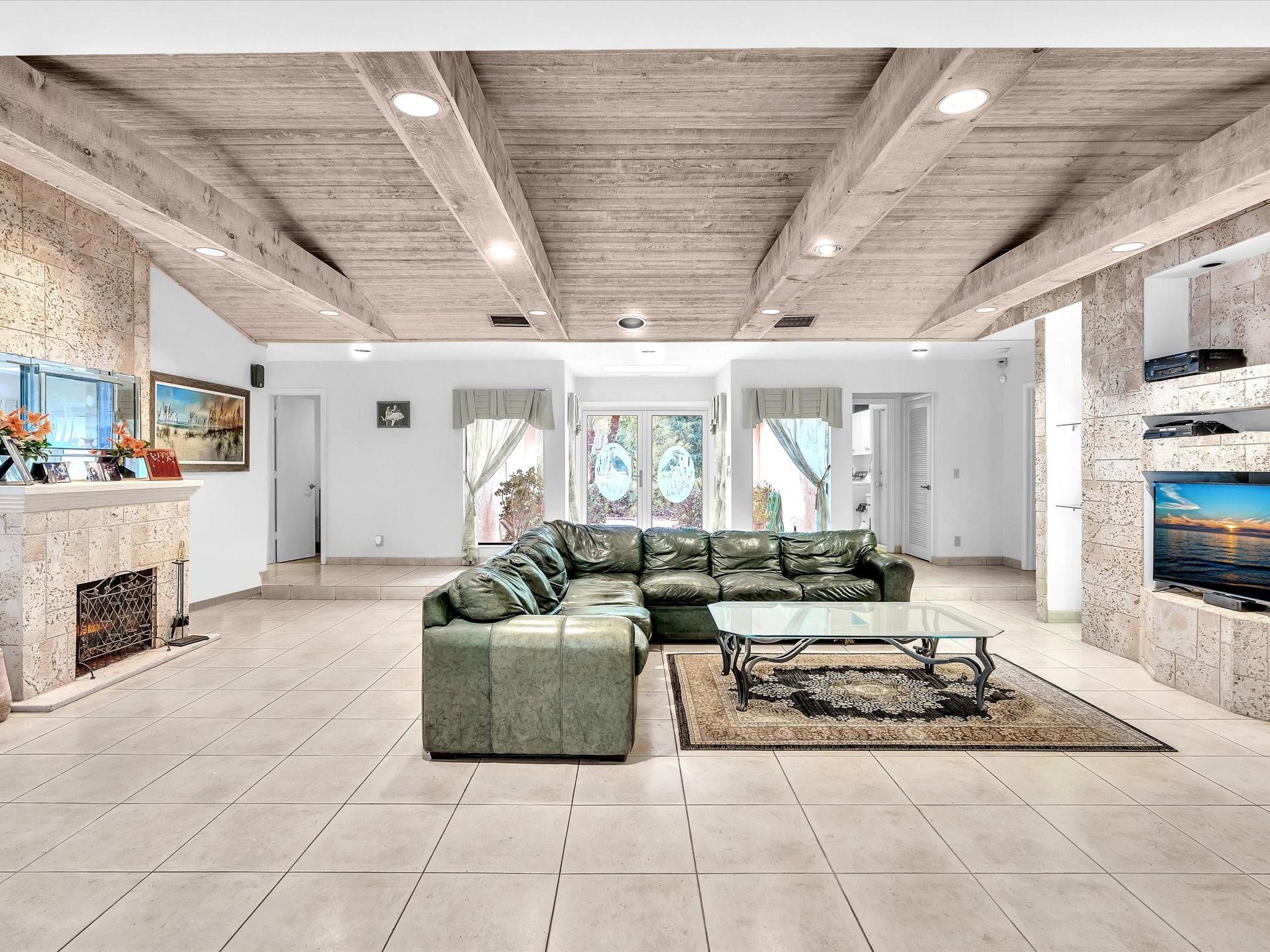 Woodmont Tr 63 92-46 B - Residential