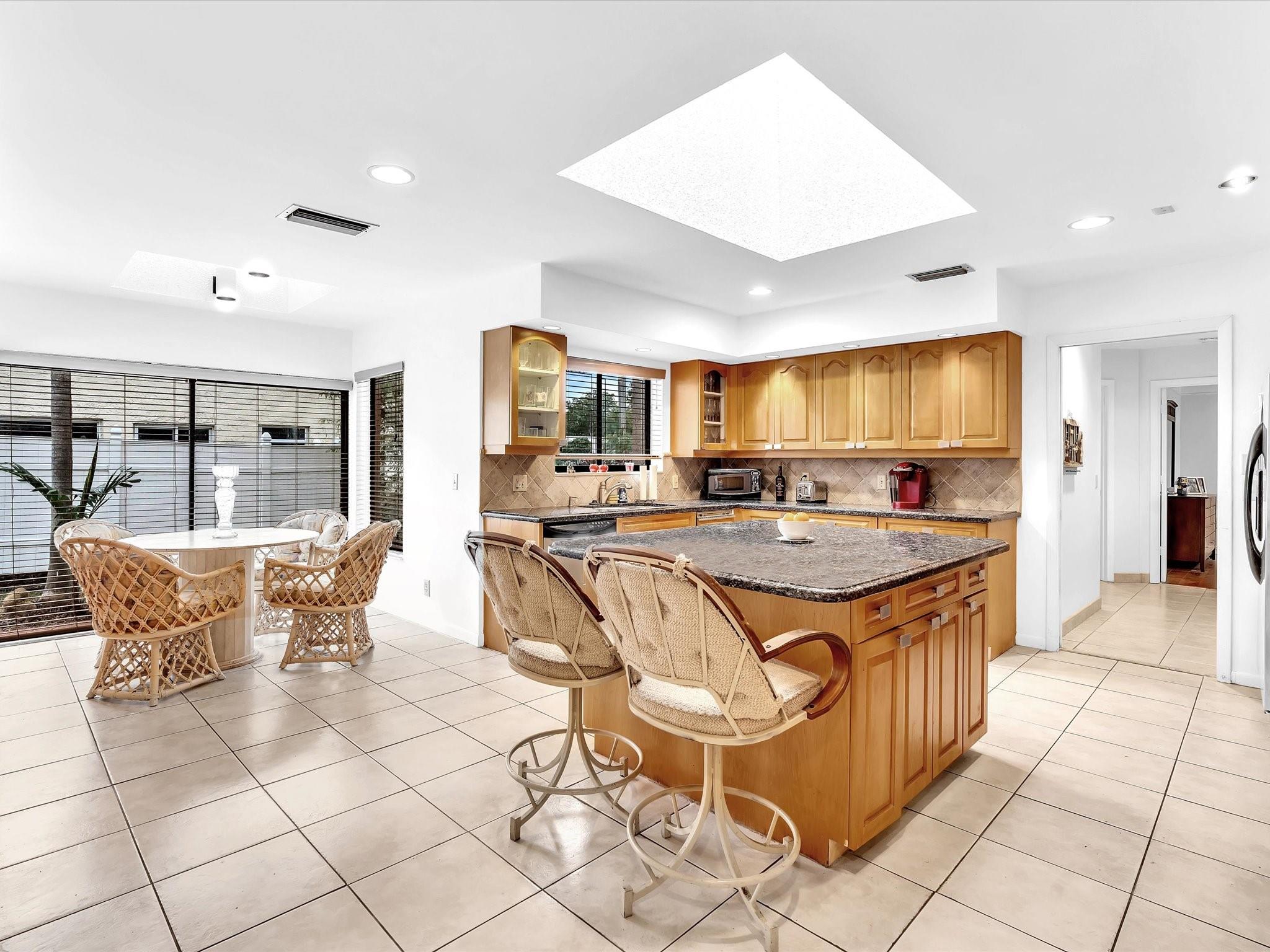 Woodmont Tr 63 92-46 B - Residential