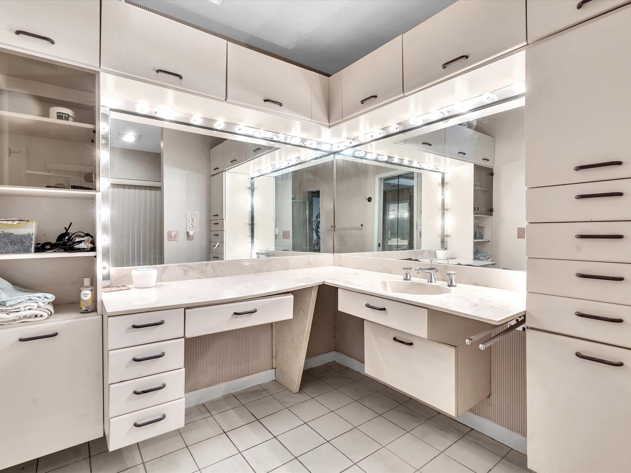 Woodmont Tr 63 92-46 B - Residential