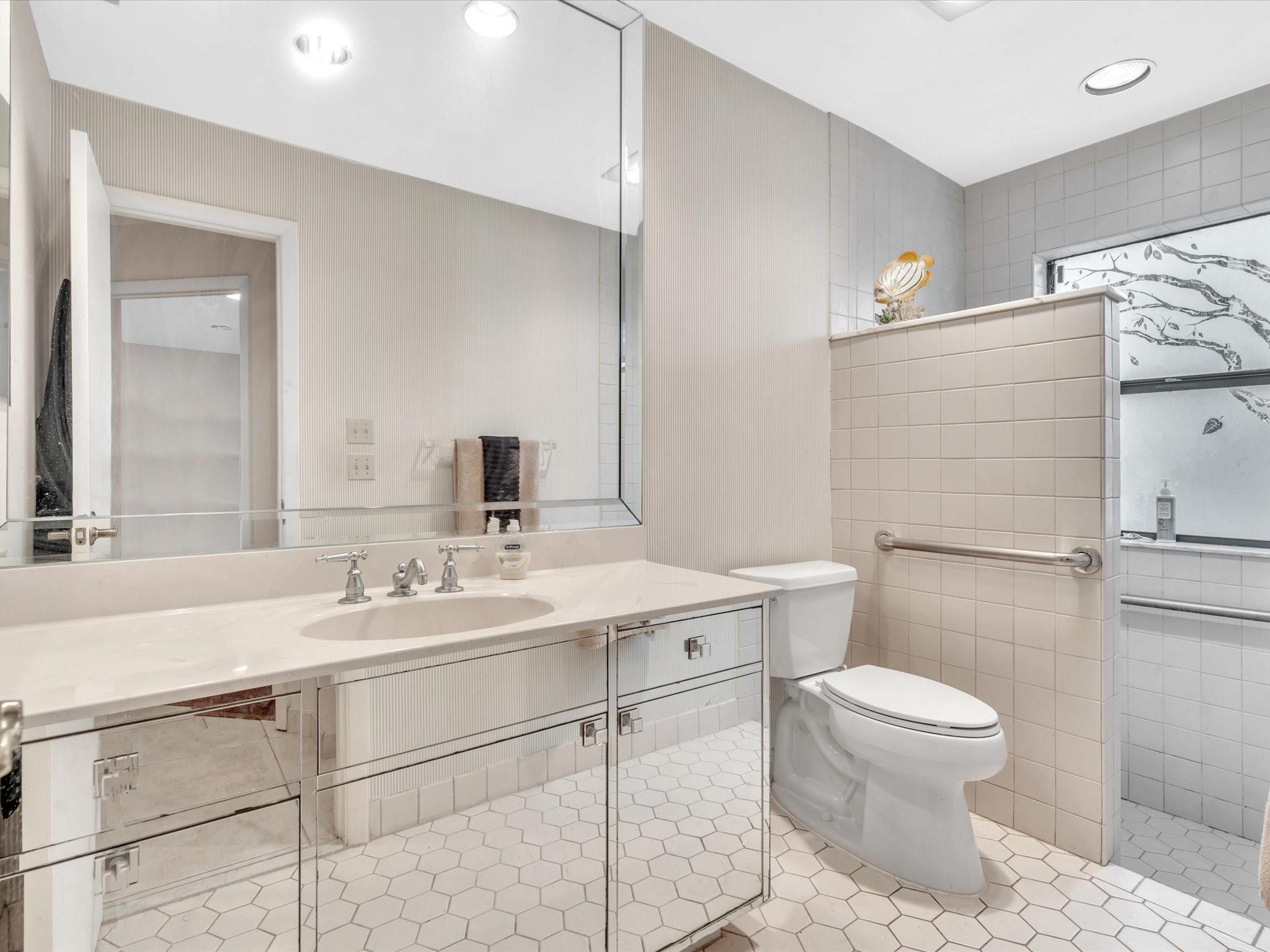 Woodmont Tr 63 92-46 B - Residential