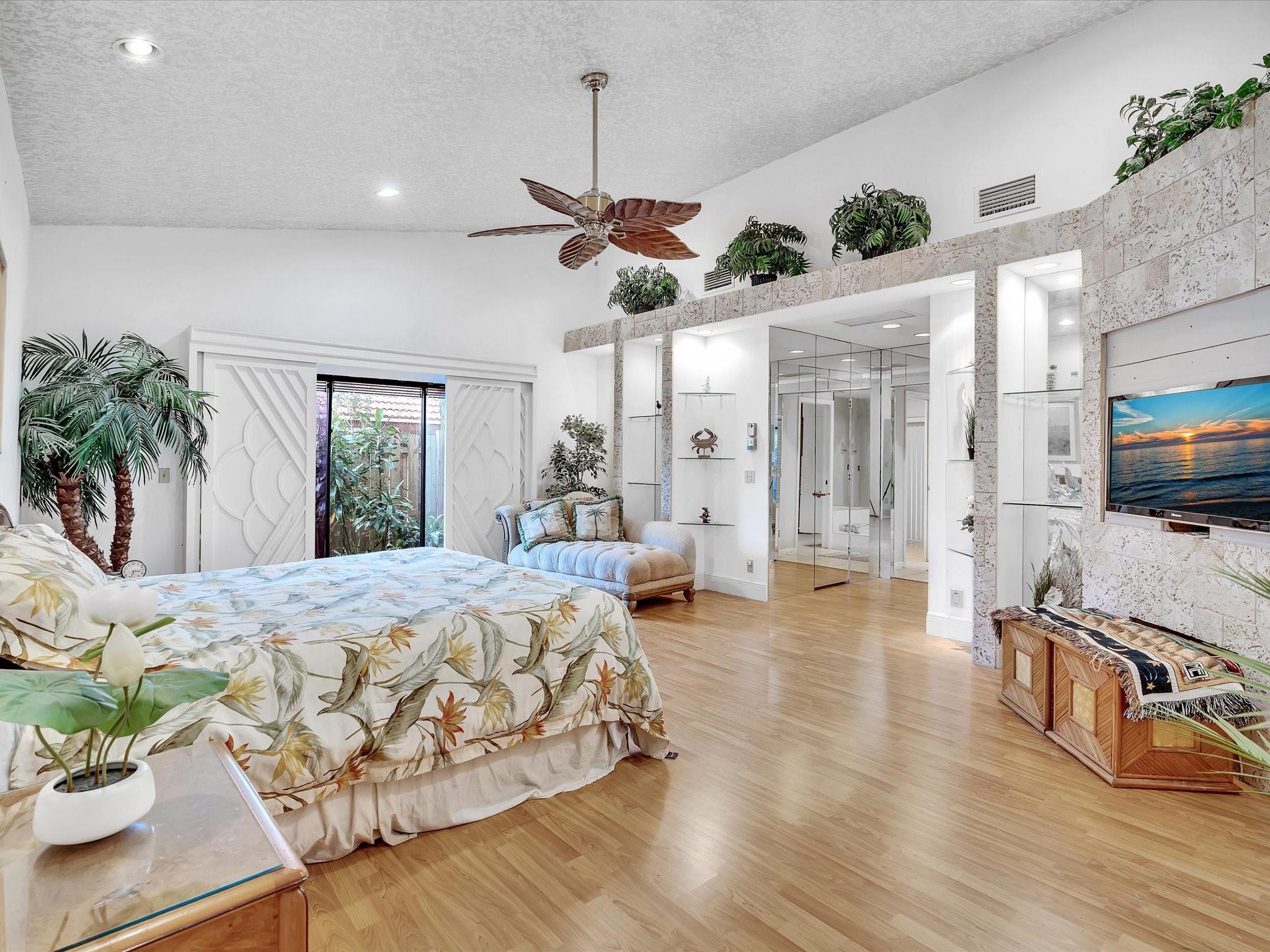 Woodmont Tr 63 92-46 B - Residential