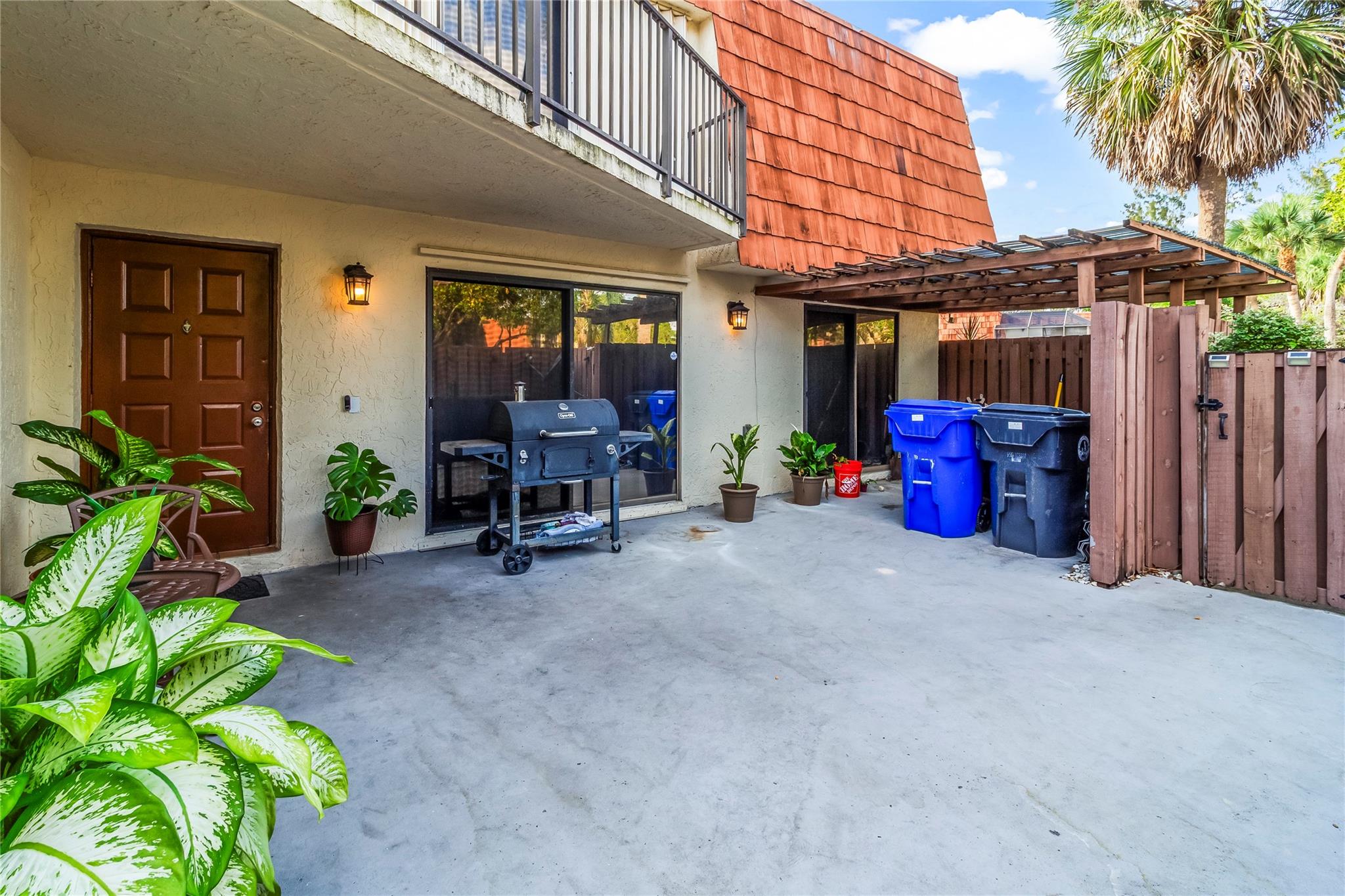1611 S Coral Ter