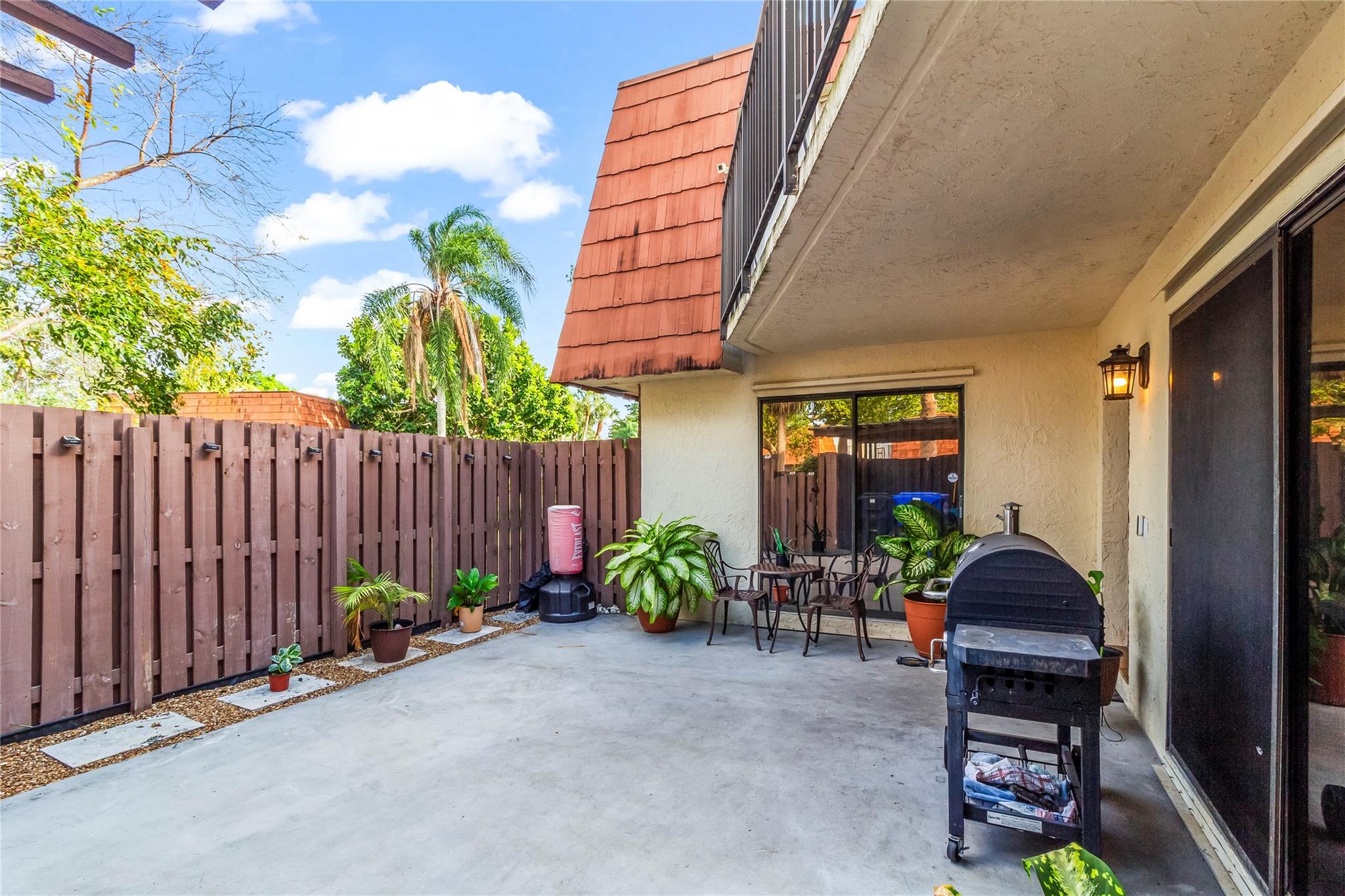 1611 S Coral Ter