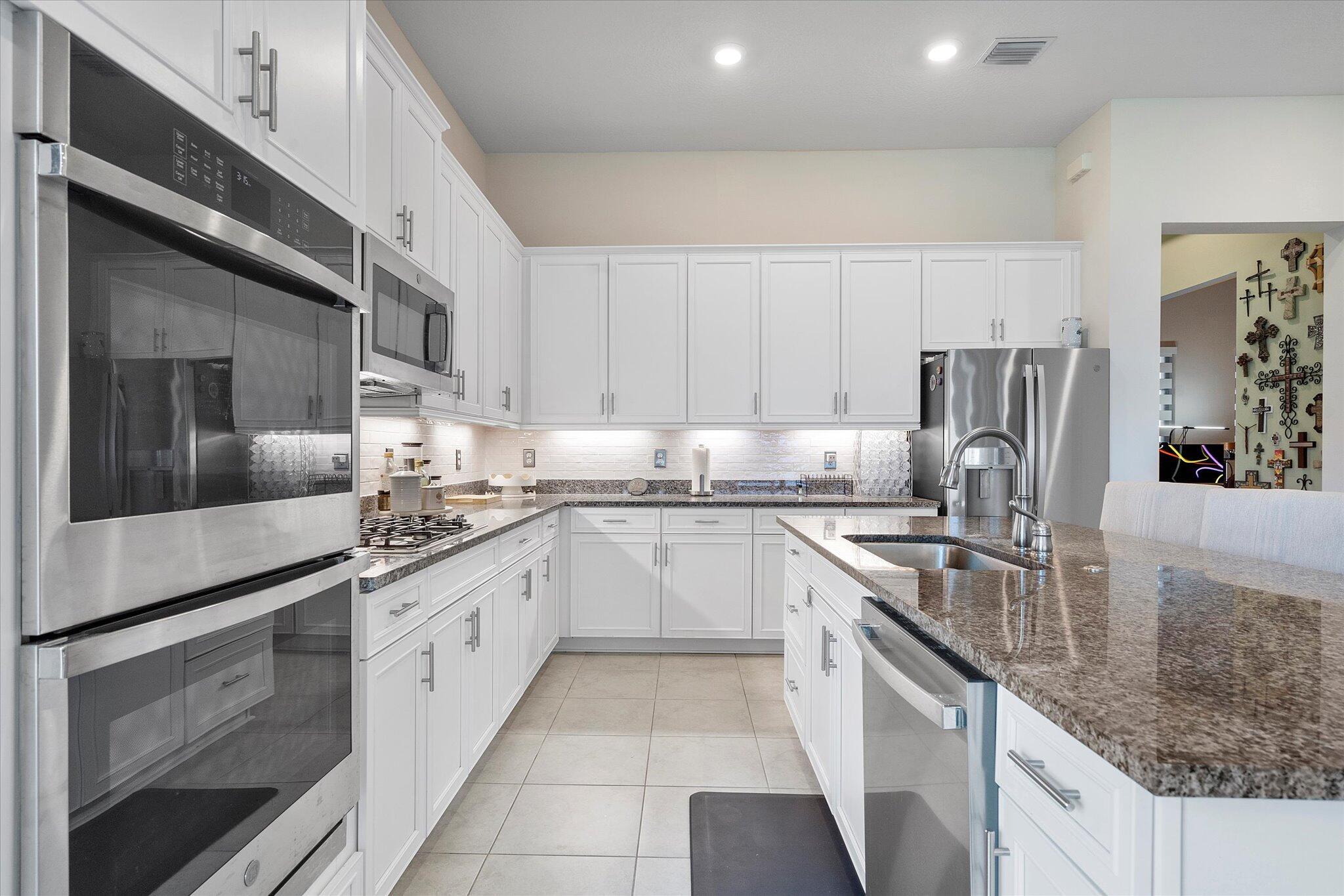 MCJUNKIN FARMS PLAT - Residential