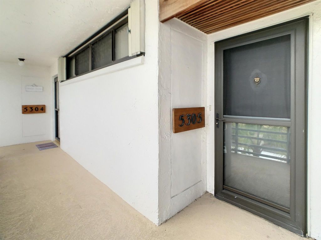 Photo of 1950 SW Palm City Road #5-5305, Stuart, FL 34994 (MLS # R10874430)