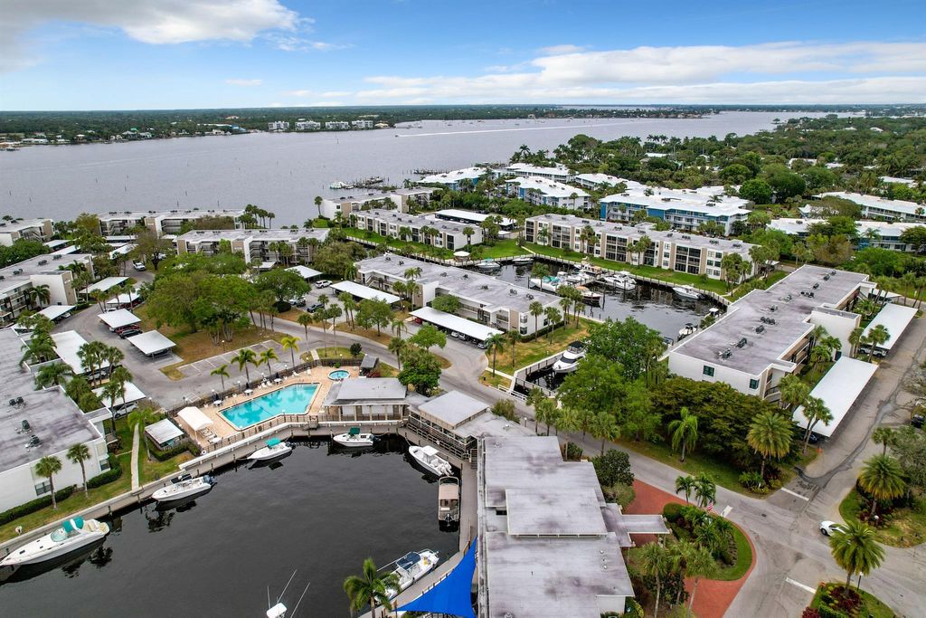 Photo of 1950 SW Palm City Road #5-5305, Stuart, FL 34994 (MLS # R10874430)