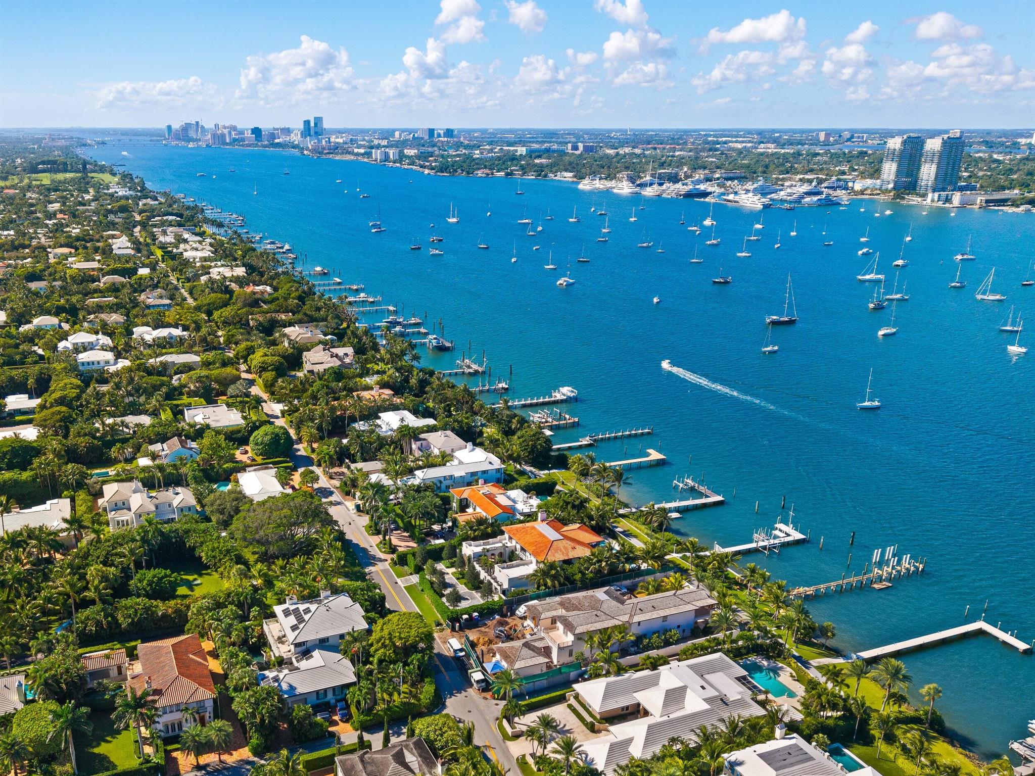 ALTO LIDO - Residential