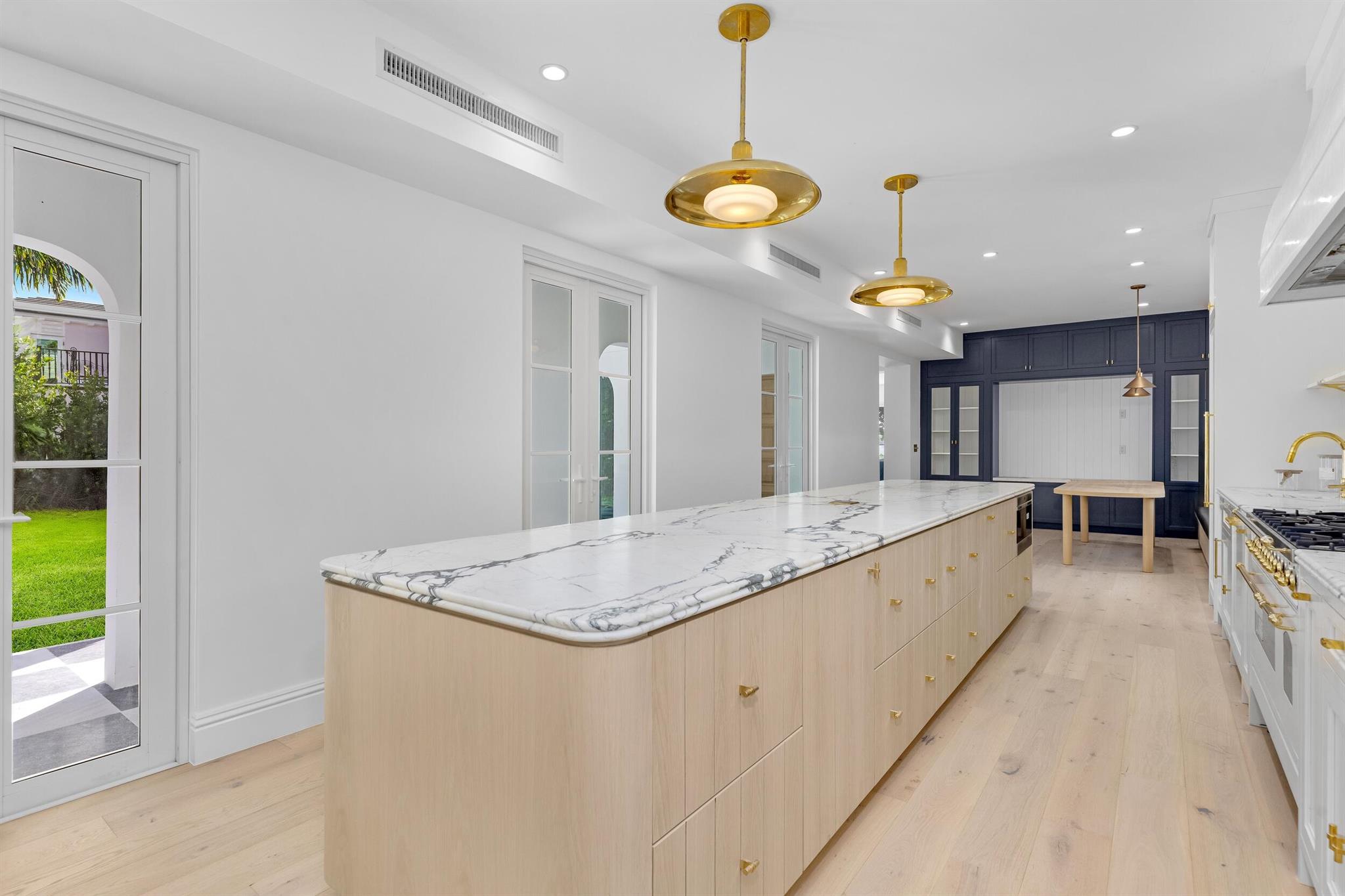 ALTO LIDO - Residential