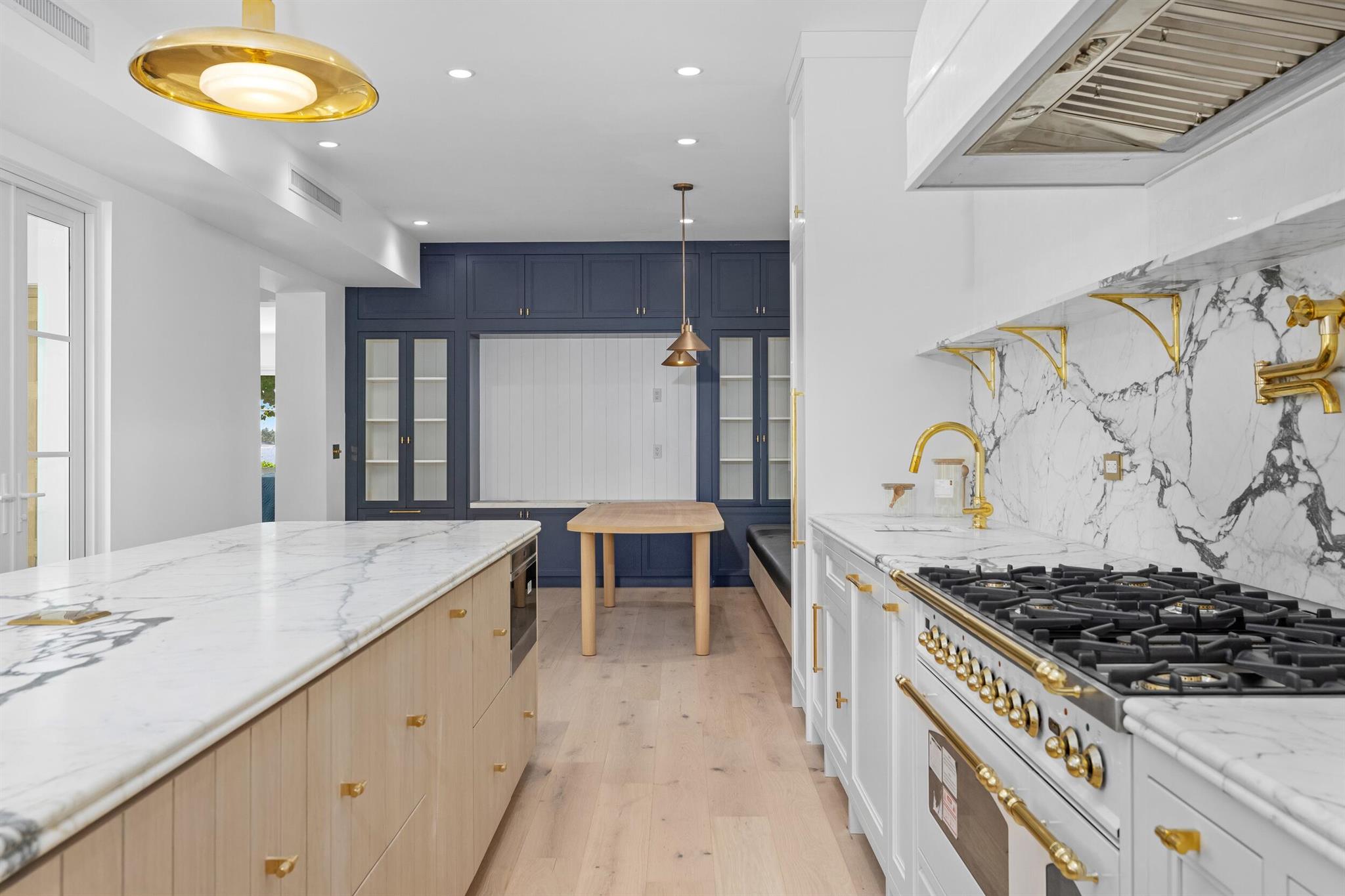 ALTO LIDO - Residential