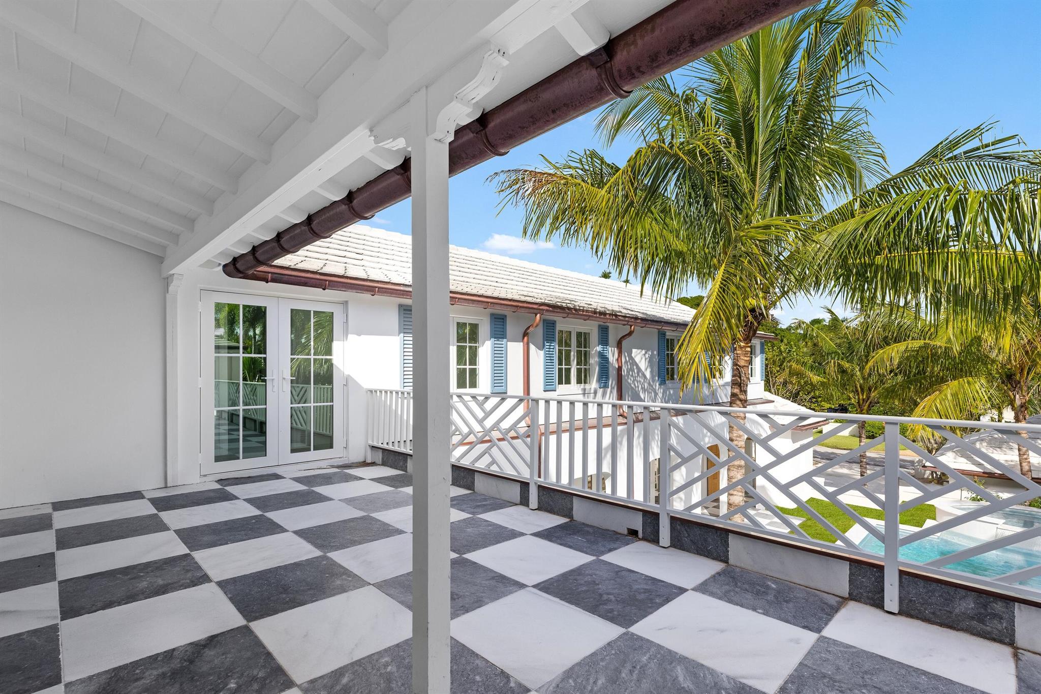 ALTO LIDO - Residential