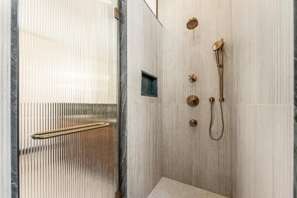 CAMBRIDGE PARK - Residential Lease