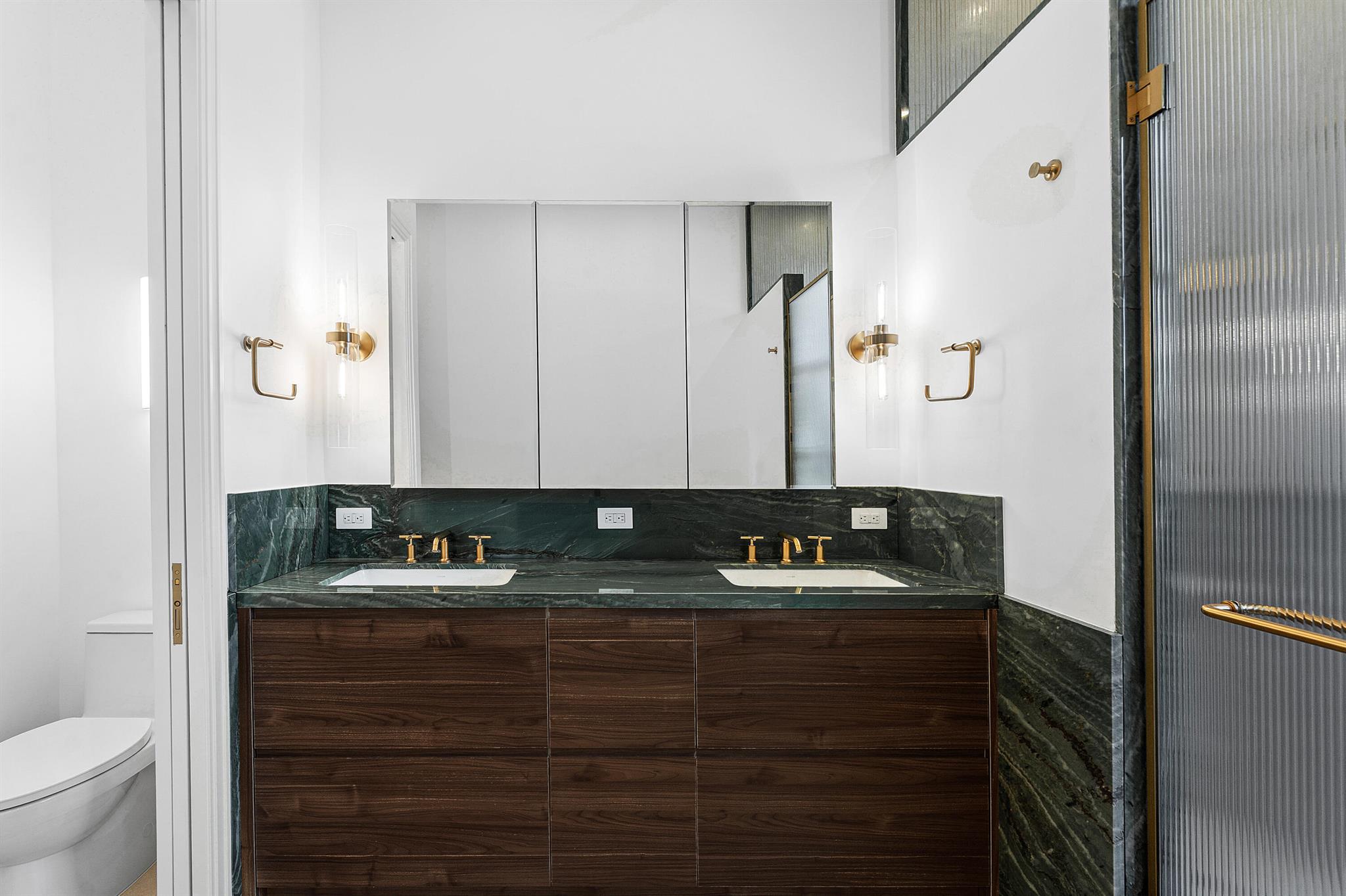 CAMBRIDGE PARK - Residential Lease