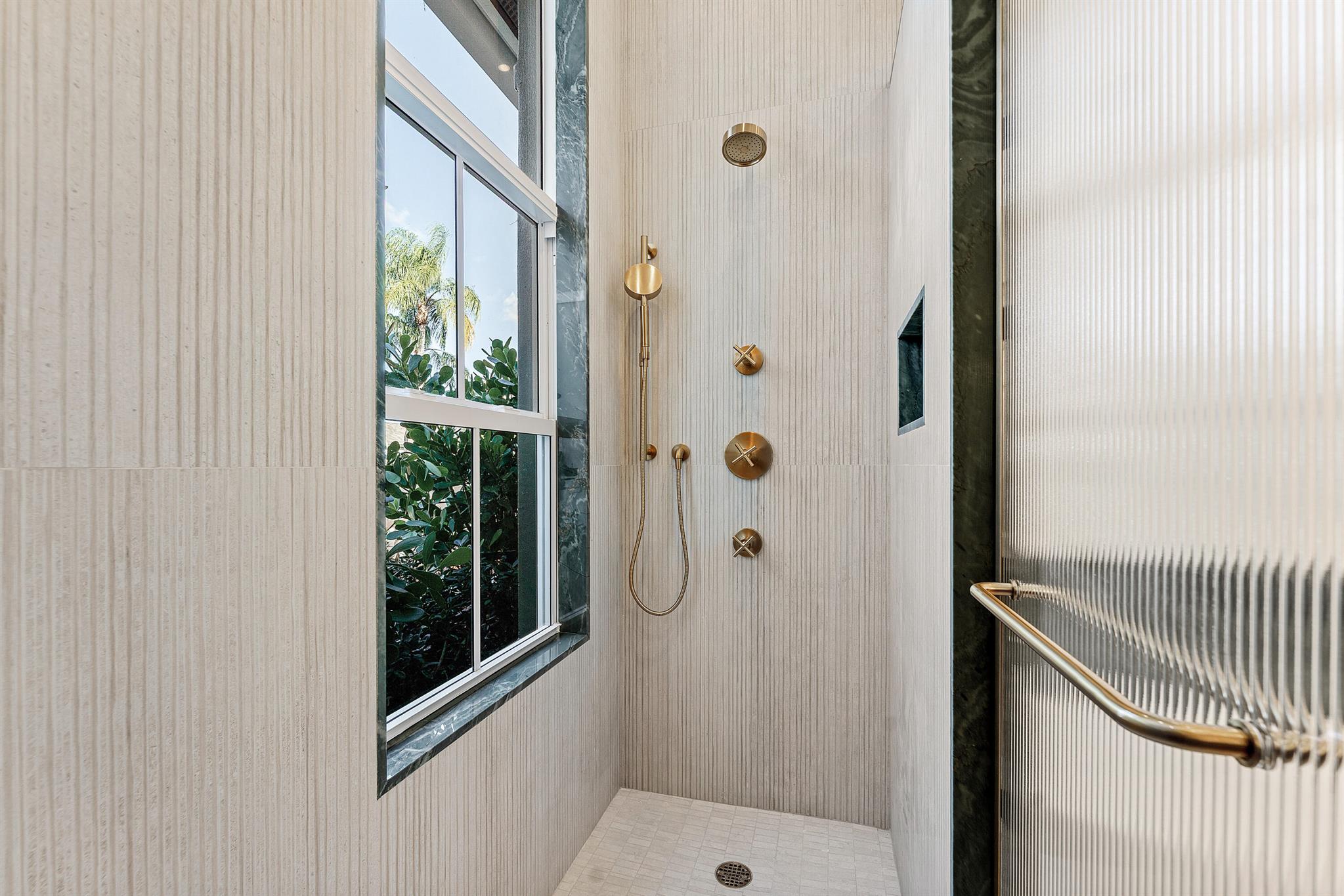 CAMBRIDGE PARK - Residential Lease