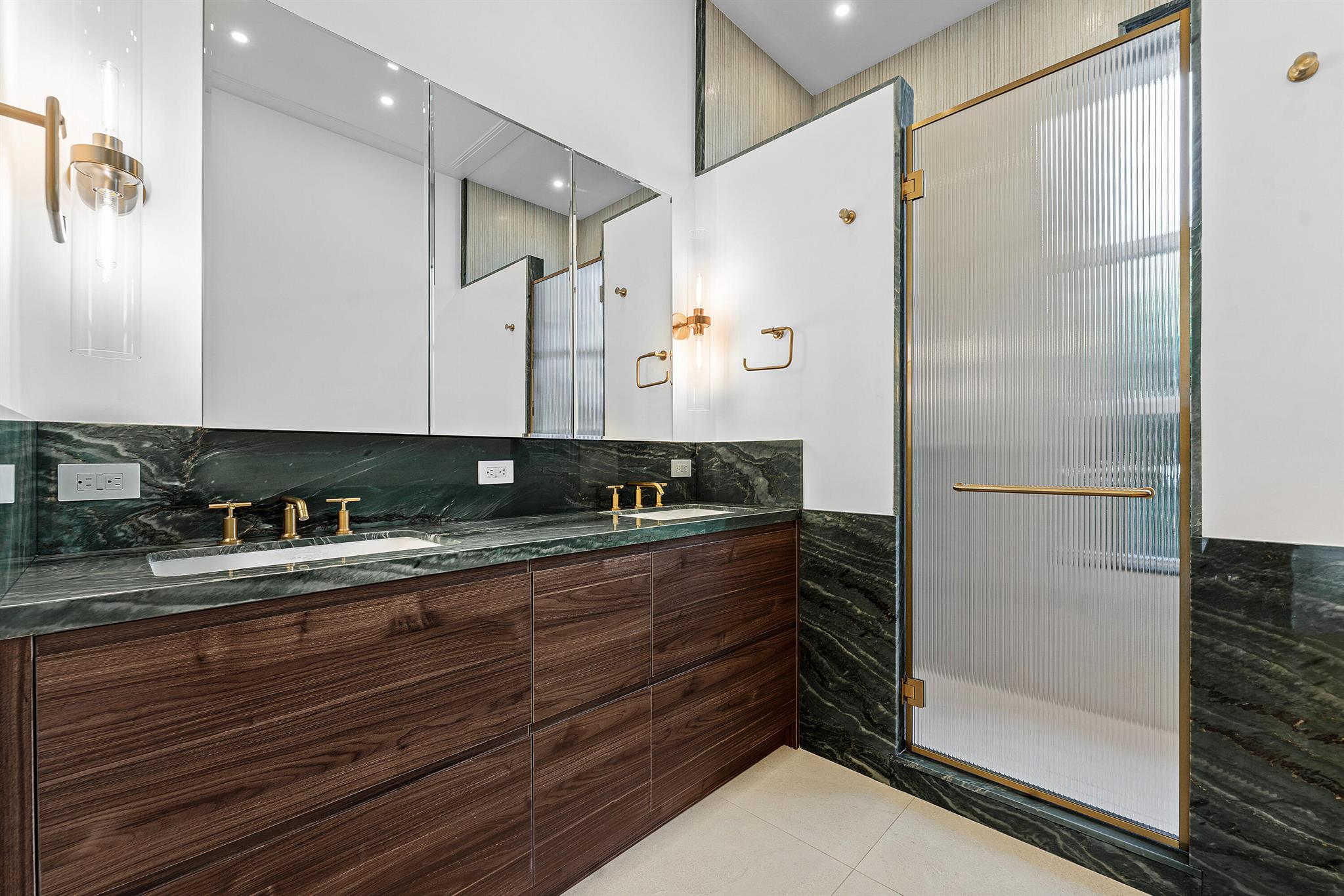 CAMBRIDGE PARK - Residential Lease