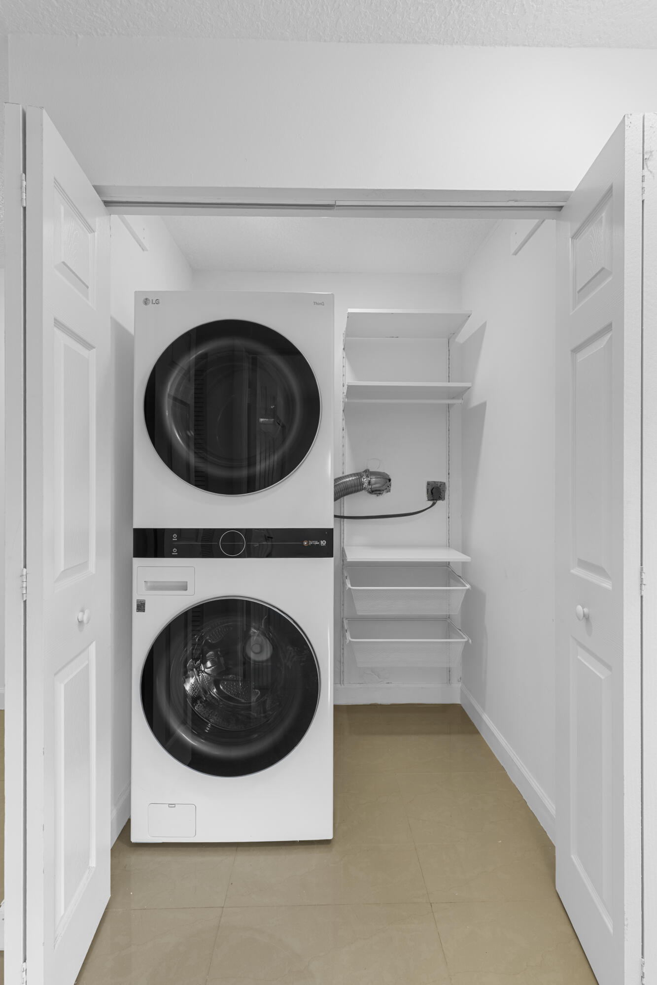 POLYNESIAN VILLAS - Residential